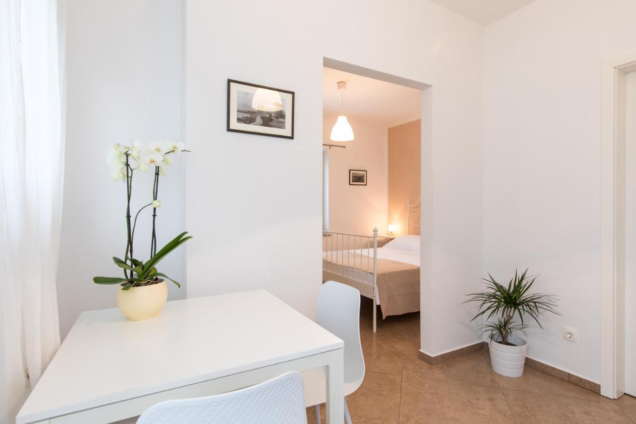 Apartmani Laura Krk Krk Town Zewnętrze zdjęcie