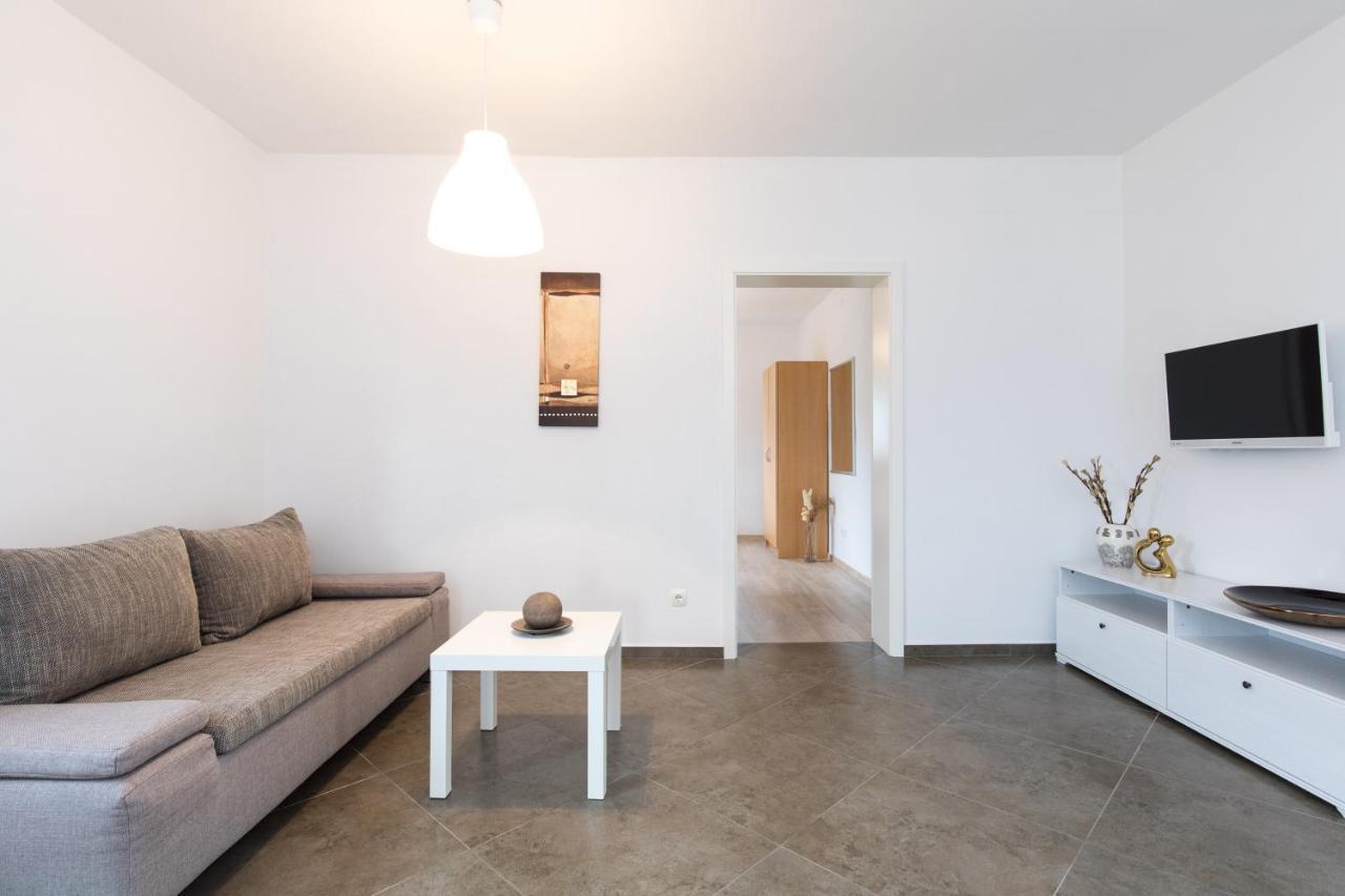Apartmani Laura Krk Krk Town Zewnętrze zdjęcie