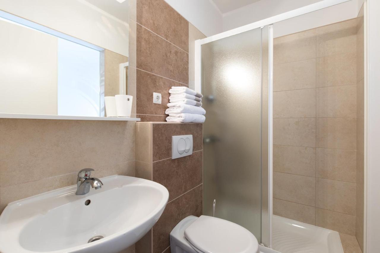 Apartmani Laura Krk Krk Town Zewnętrze zdjęcie