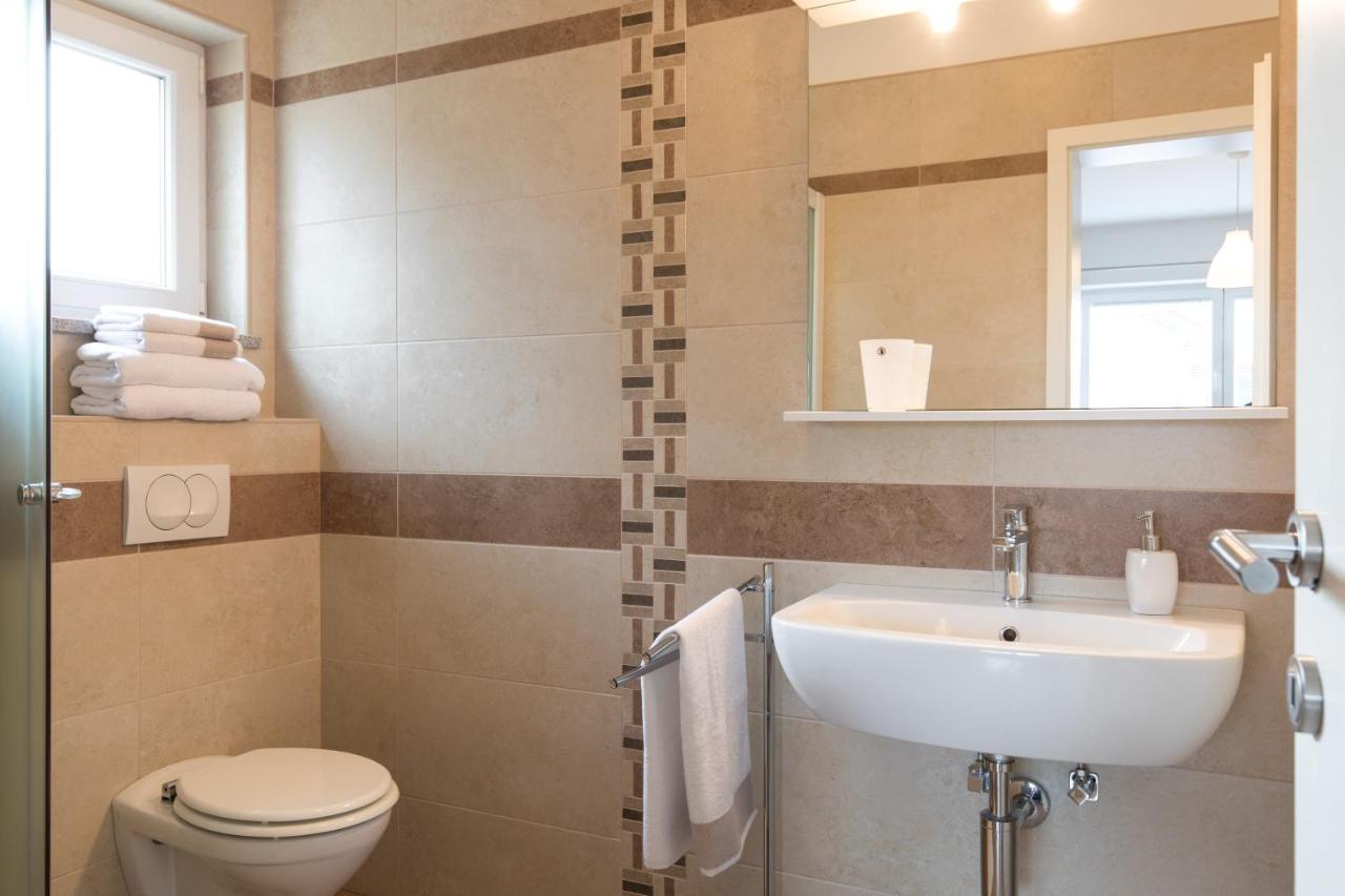 Apartmani Laura Krk Krk Town Zewnętrze zdjęcie